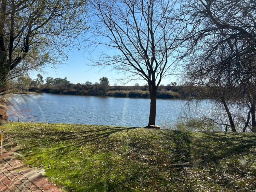 2 Bedroom Property for Sale in Potchefstroom Rural North West